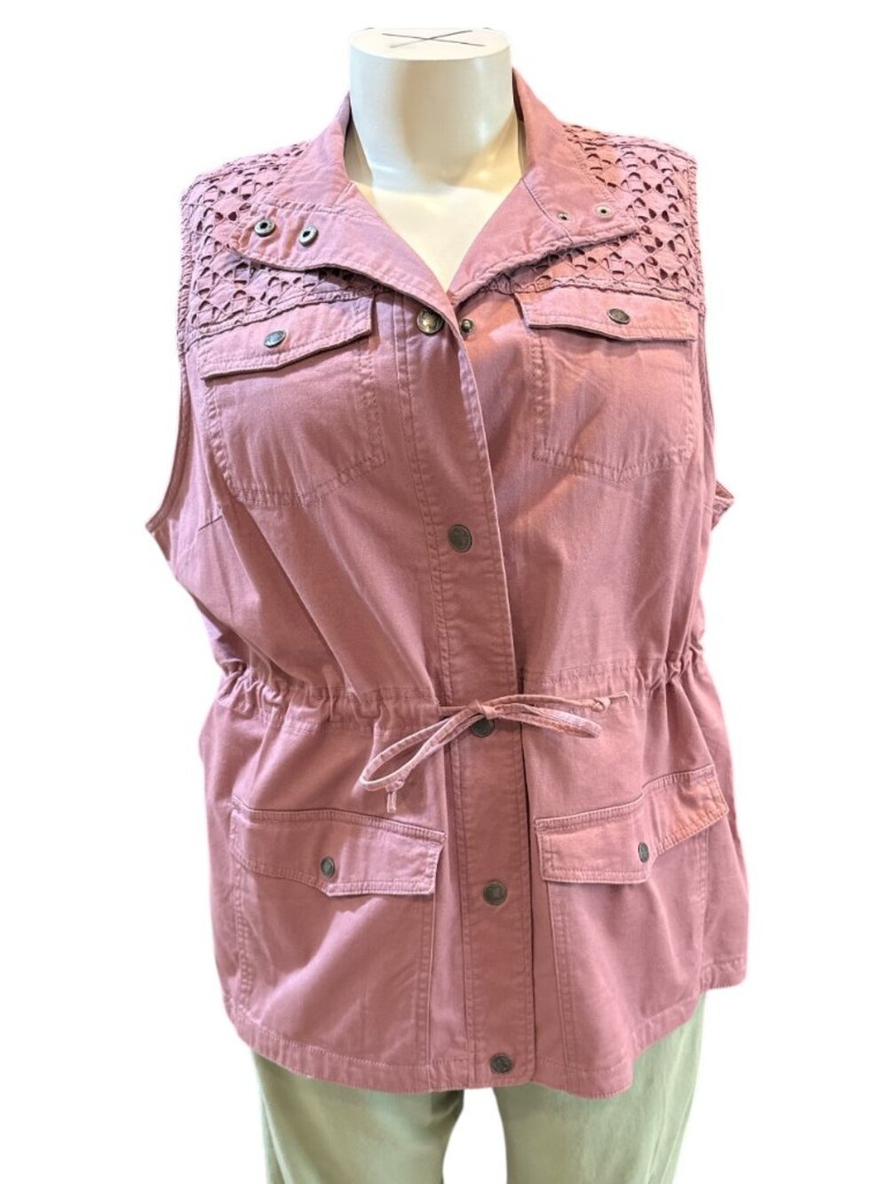 Liz Claiborne Sz 24W Mauve Pink Eyelet Embellished Snap-Up Cinched Waist Vest